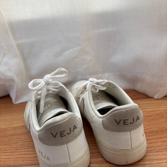 VEJA  Campo Leather Shoes - Women's, size 40U/9 - Picture 5 of 6